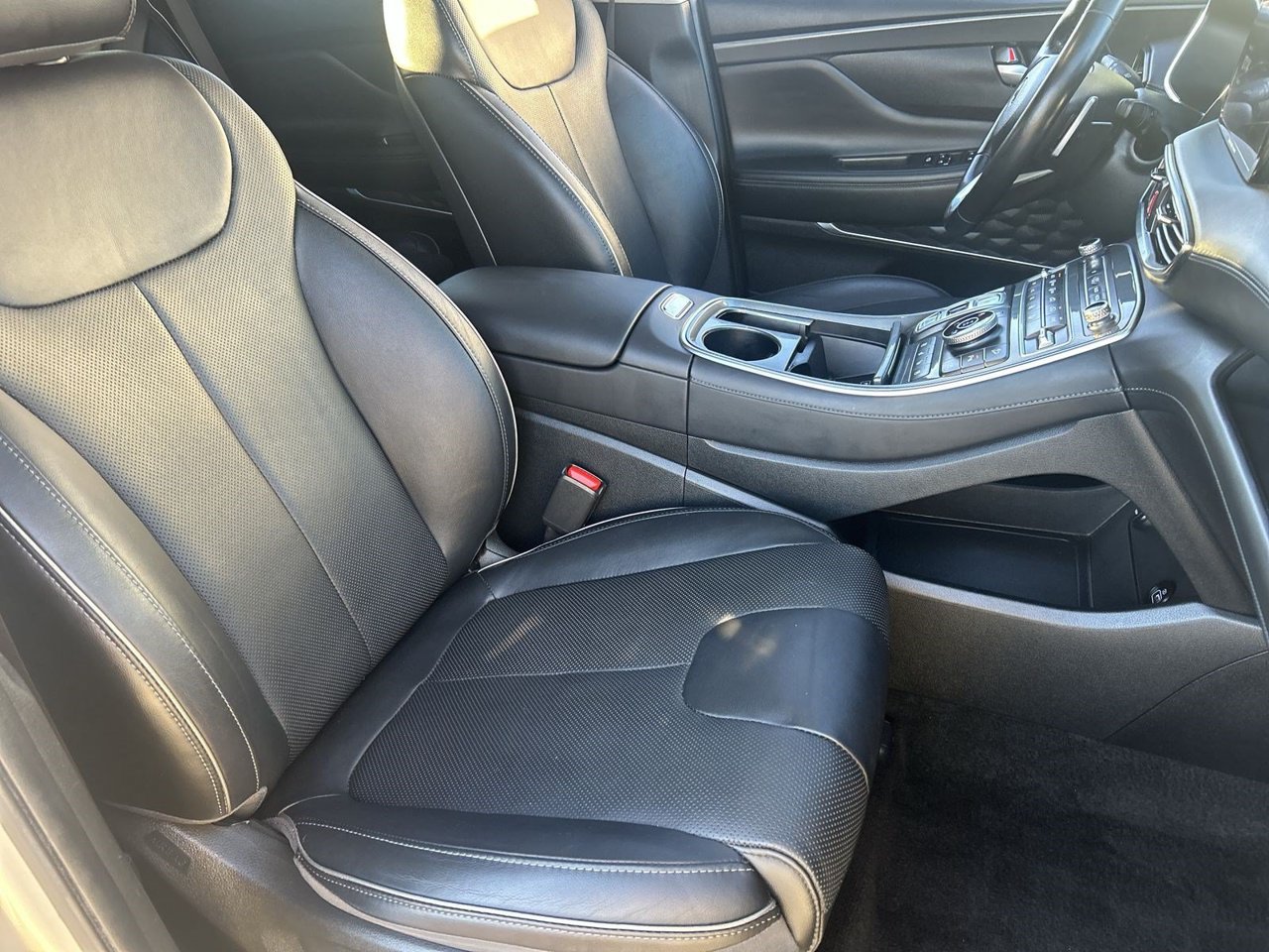 Used 2023 Hyundai Santa Fe Limited AWD/4WD image 8