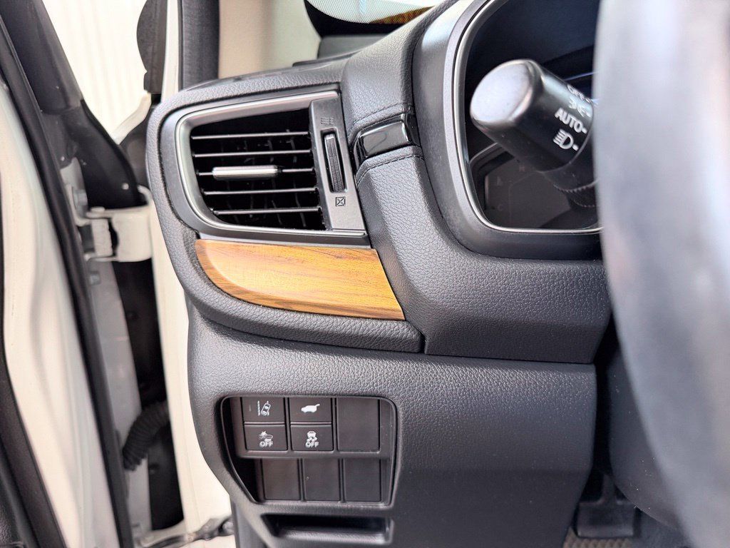 Used 2017 Honda CR-V Touring image 39