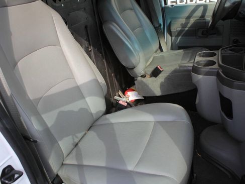 Used 2012 Ford E-250 and Econoline 250 image 18