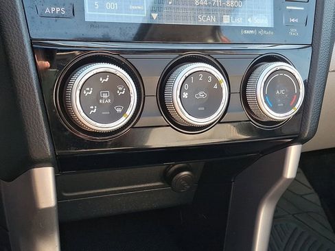 Used 2016 Subaru Forester 2.5i Premium w/ All-Weather Package image 16