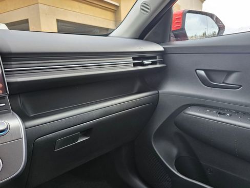 New 2026 Hyundai Kona SE image 21