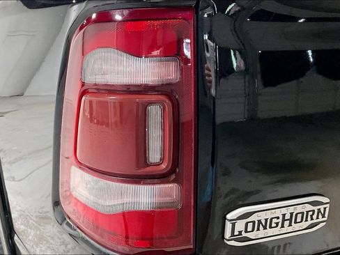 Used 2022 RAM 1500 Limited w/ Body Color Bumper Group AWD/4WD image 37
