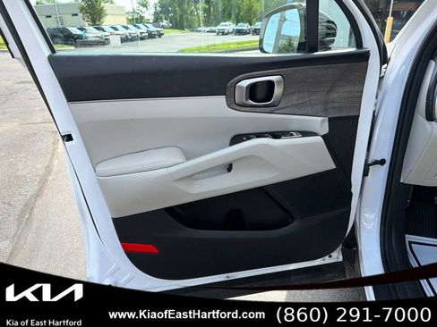 Used 2023 Kia Sorento S w/ Panoramic Sunroof Package AWD/4WD image 27