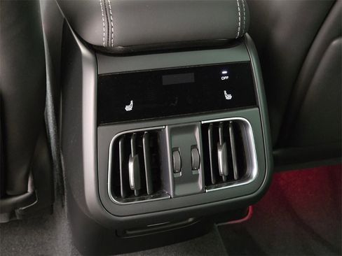 New 2025 Maserati Grecale Modena image 21