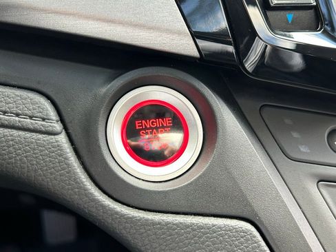 Used 2024 Honda Odyssey EX-L image 54