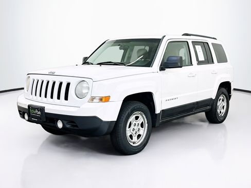 Used 2014 Jeep Patriot Sport w/ Power Value Group AWD/4WD image 3