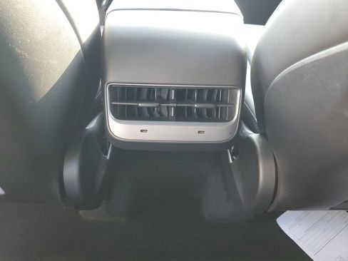 Used 2023 Tesla Model Y Long Range image 16