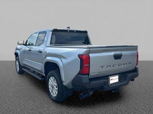 Used 2024 Toyota Tacoma SR w/ SR Upgrade Package AWD/4WD image 7