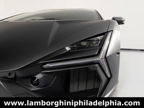 Used 2024 Lamborghini Revuelto AWD/4WD image 43
