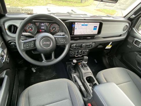 New 2026 Jeep Gladiator Sport AWD/4WD image 10