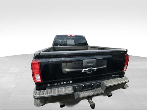 Used 2016 Chevrolet Silverado 1500 LTZ Z71 w/ LTZ Plus Package AWD/4WD image 10