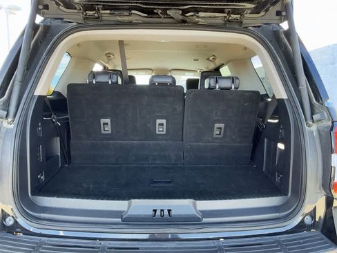Used 2024 Ford Expedition XLT image 23