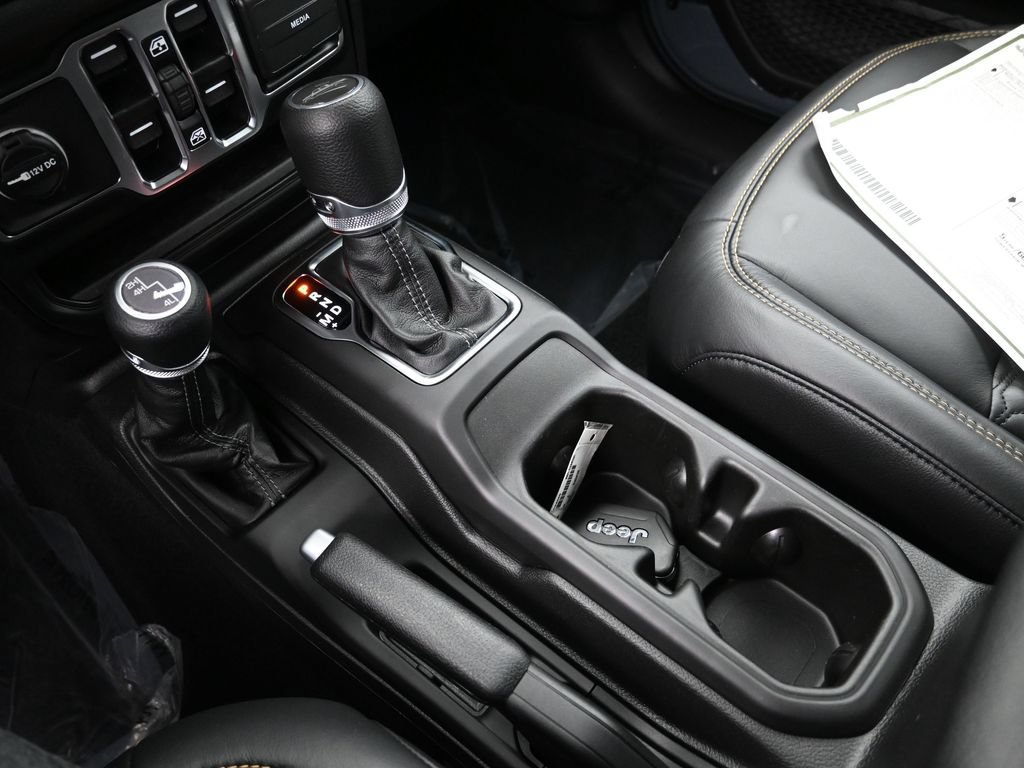 New 2026 Jeep Gladiator Sport AWD/4WD image 18