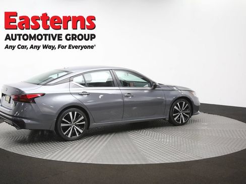 Used 2022 Nissan Altima 2.5 SR FWD image 42