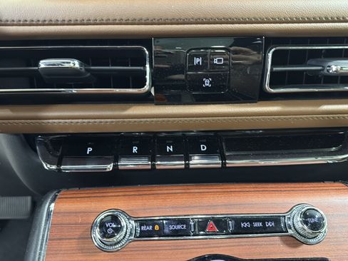 Used 2024 Lincoln Aviator Reserve w/ Elements Package Plus RWD image 20