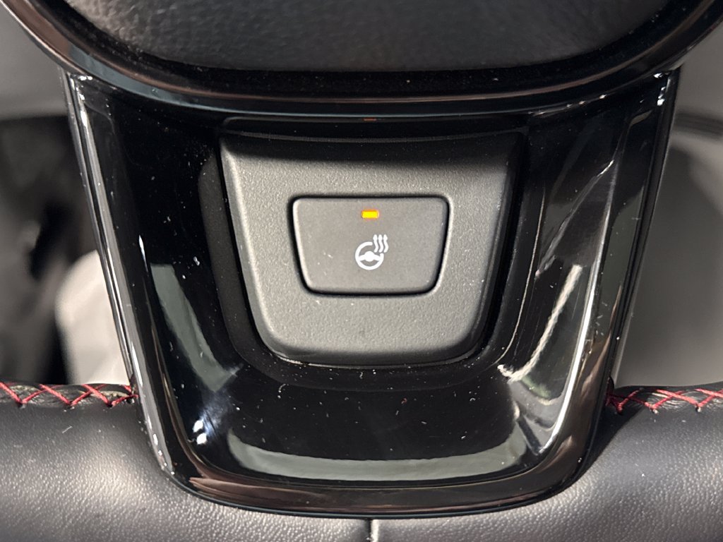 Used 2025 Honda Pilot Black Edition image 4
