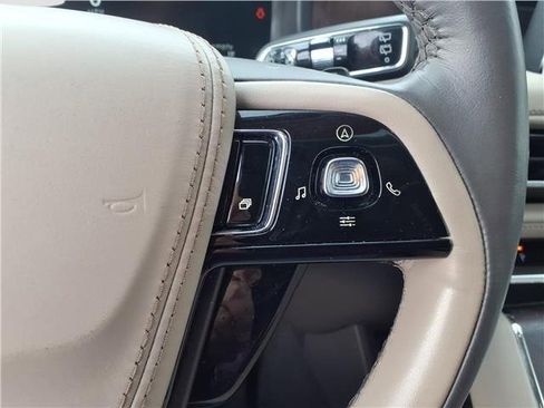Used 2022 Lincoln Aviator Reserve w/ Equipment Group 201A image 22