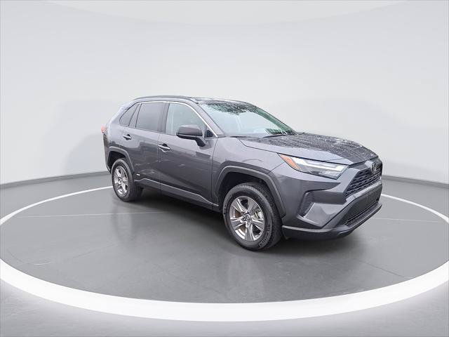 Certified 2025 Toyota RAV4 LE AWD/4WD image 3