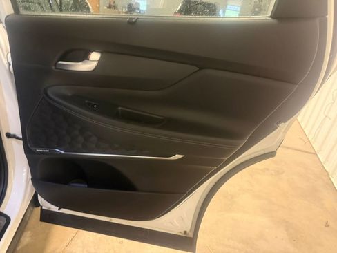 Used 2023 Hyundai Santa Fe SEL Premium image 20