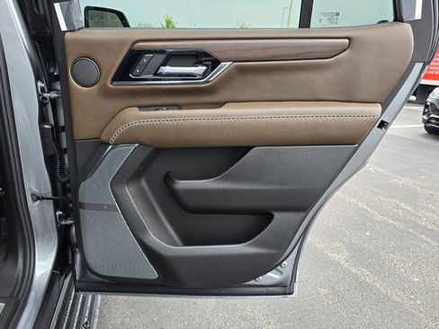 New 2026 GMC Yukon Denali Ultimate AWD/4WD image 34