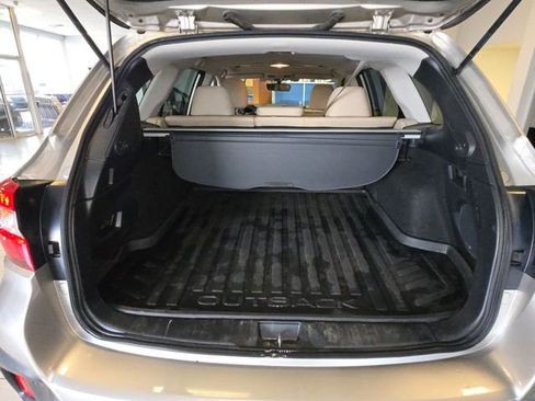 Used 2019 Subaru Outback 2.5i Limited image 24