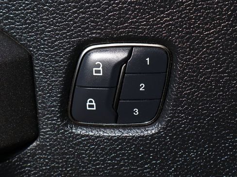 Used 2018 Ford F150 Raptor w/ Equipment Group 802A Luxury image 19