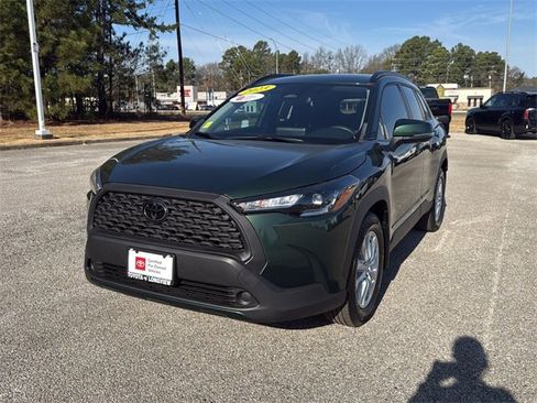 Certified 2023 Toyota Corolla Cross LE image 1