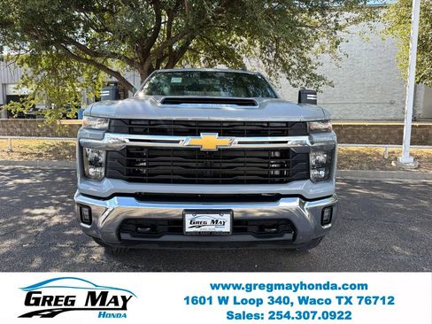 Used 2024 Chevrolet Silverado 2500 LT w/ Texas Edition AWD/4WD image 9