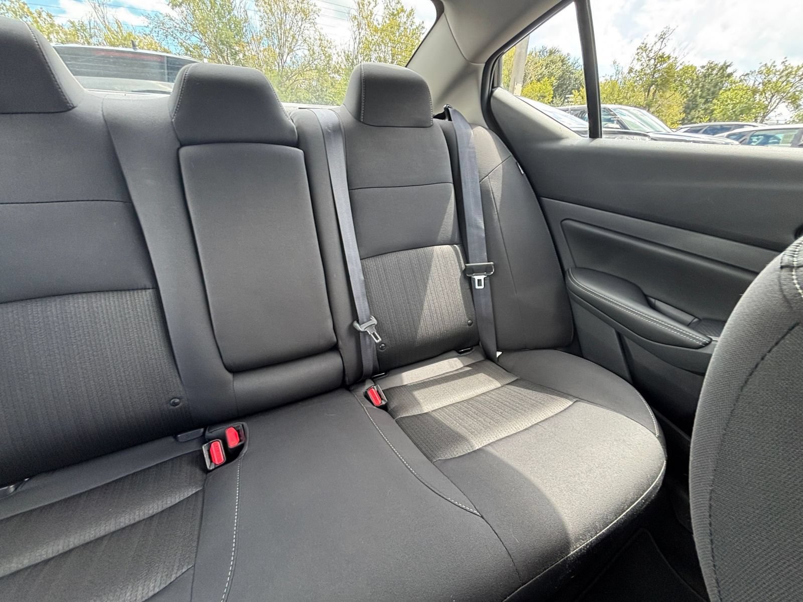 Used 2025 Nissan Altima 2.5 SV FWD image 36