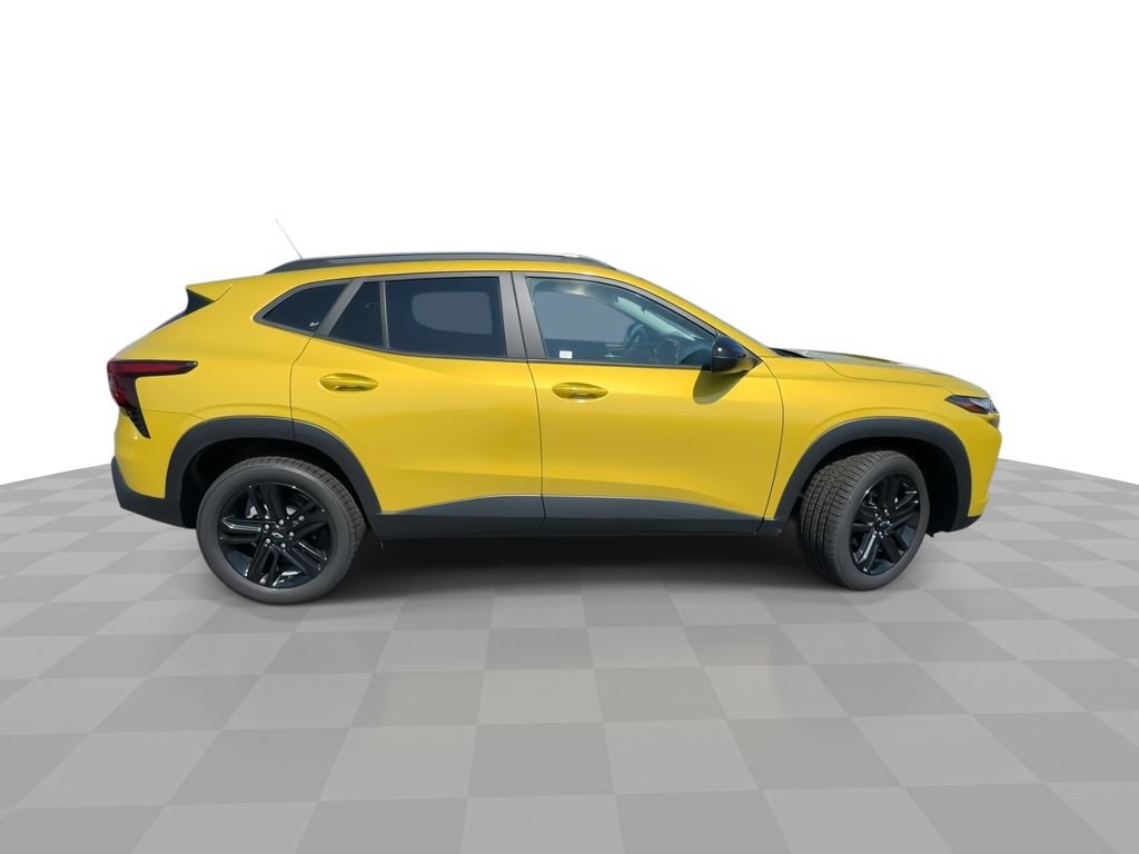 Used 2024 Chevrolet Trax ACTIV w/ Sunroof Package FWD image 9