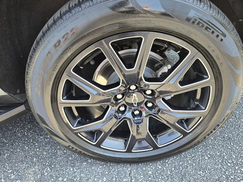 Used 2023 Chevrolet Tahoe RST w/ Luxury Package AWD/4WD image 12