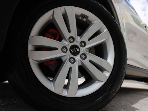 Used 2018 Kia Sportage LX FWD image 25