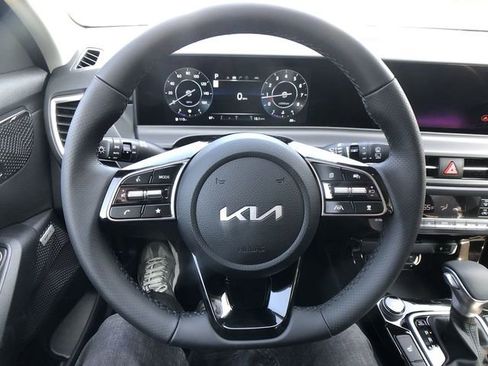 New 2026 Kia Seltos SX image 14