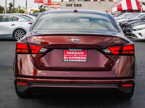Certified 2023 Nissan Altima 2.5 SV image 8