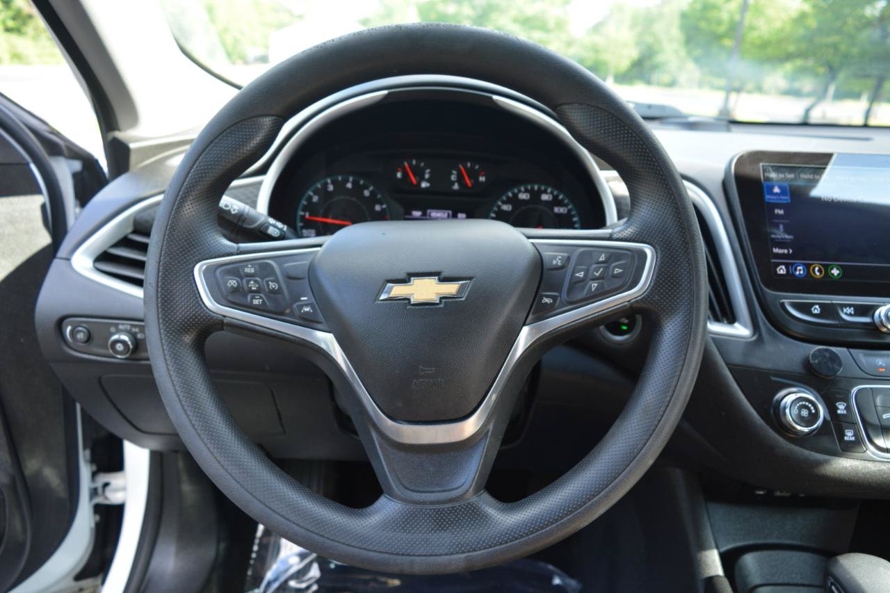 Used 2023 Chevrolet Malibu LS FWD image 19