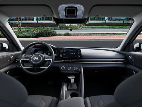 New 2026 Hyundai Elantra SE image 11