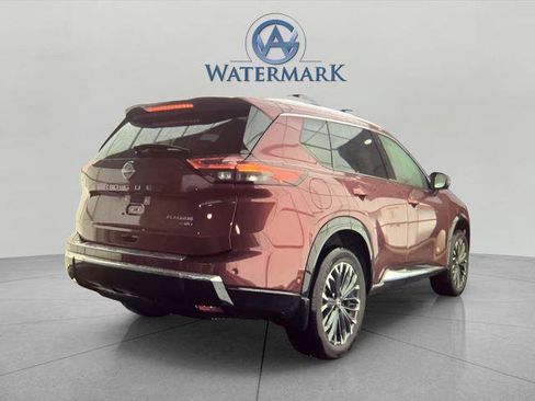 Used 2025 Nissan Rogue Platinum AWD/4WD image 3