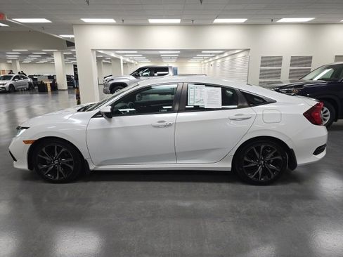 Used 2019 Honda Civic Sport image 3