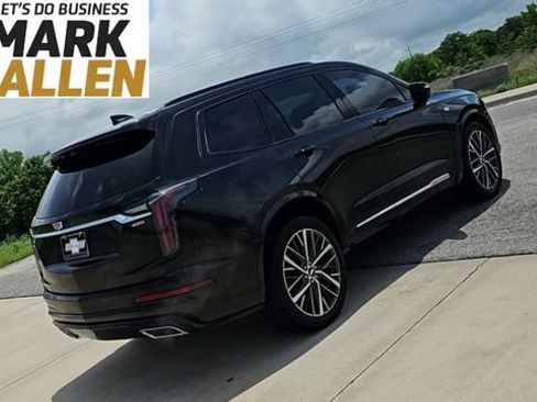 Used 2023 Cadillac XT6 Sport w/ Technology Package AWD/4WD image 8