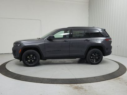 New 2026 Jeep Grand Cherokee Altitude