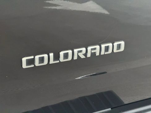 Used 2018 Chevrolet Colorado W/T w/ WT Convenience Package AWD/4WD image 14