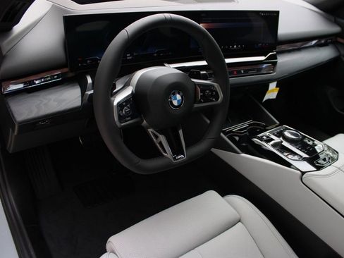 New 2026 BMW 530i w/ M Sport Package image 4