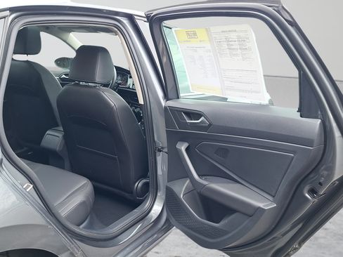Used 2019 Volkswagen Jetta SE FWD image 13