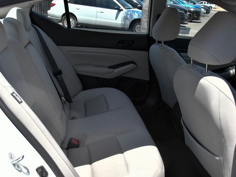 Used 2024 Nissan Altima 2.5 SV FWD image 37