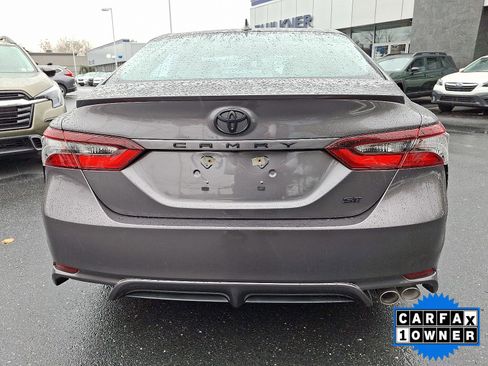 Used 2023 Toyota Camry SE image 7