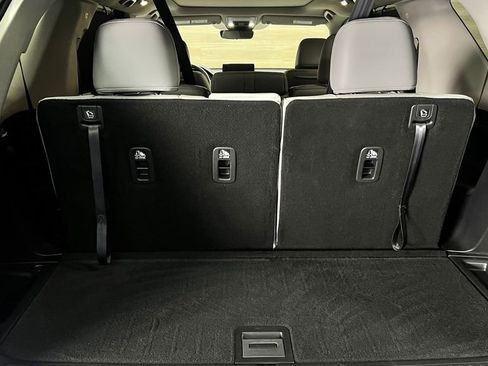 Used 2025 Honda Pilot Elite image 21