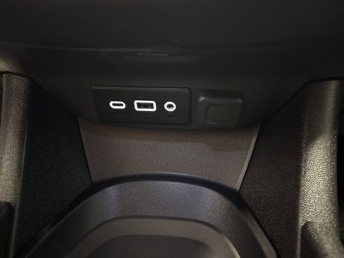 Used 2022 Chevrolet Malibu RS image 21