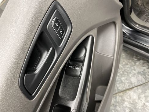 Used 2020 Ford Transit Connect XL image 9