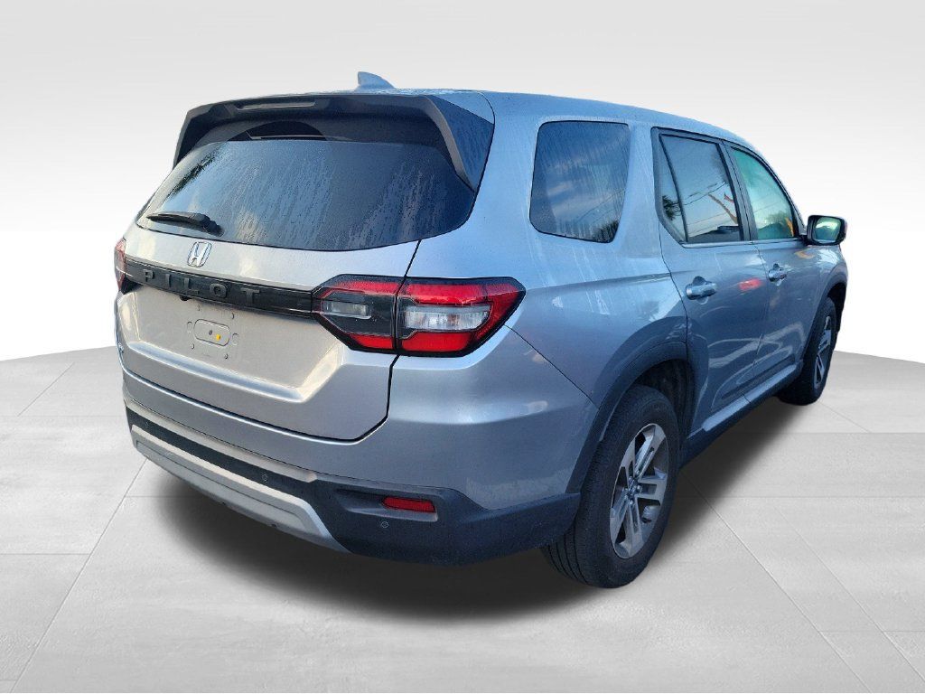 Certified 2024 Honda Pilot EX-L image 13