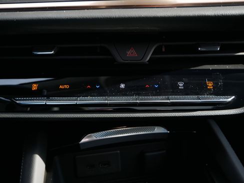 New 2026 Buick Envision Avenir image 8